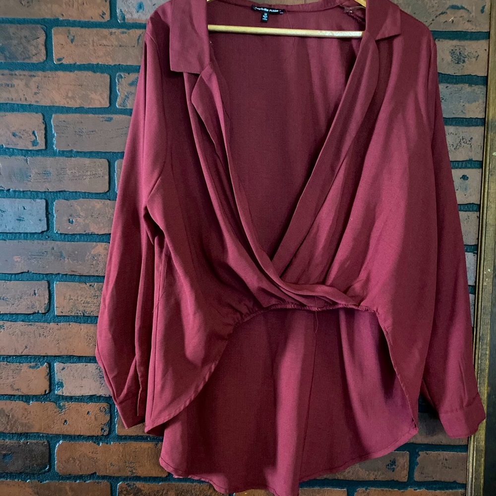 Women’s high low blouse